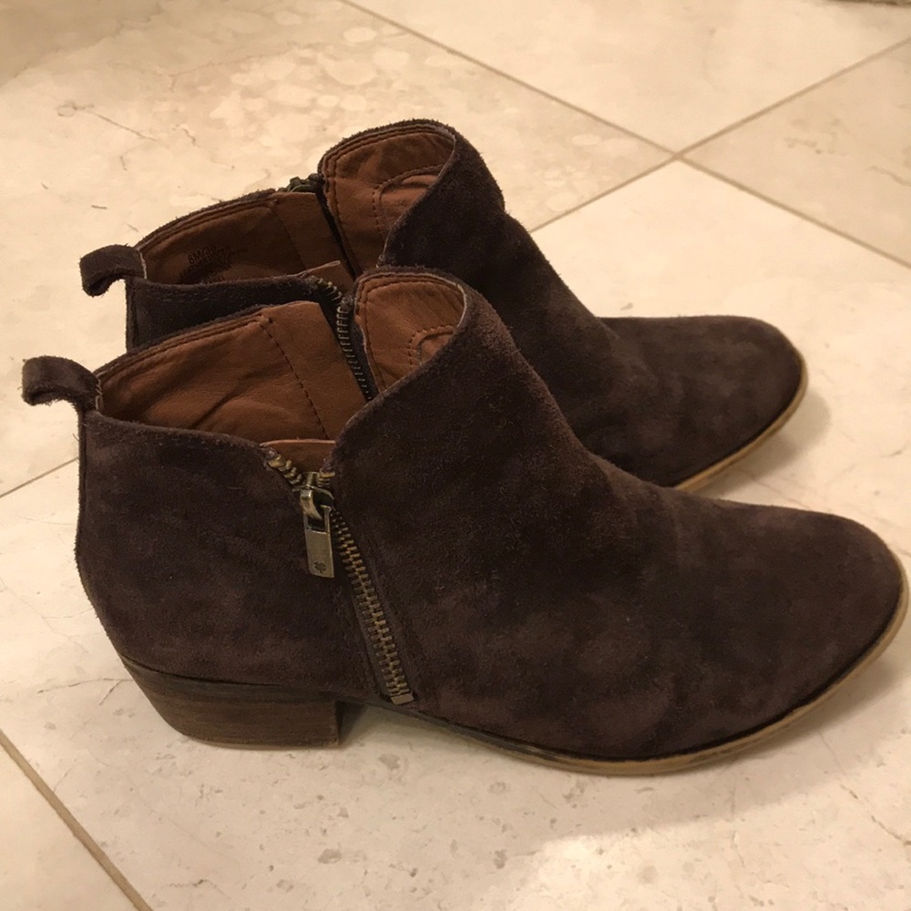 Lucky Brand Leather size 8 ankle booties